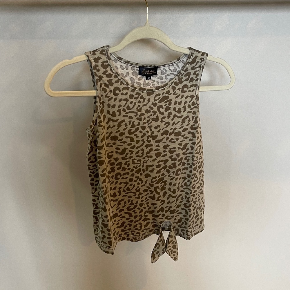 Rockin Leoard print Tie Front Tank M
